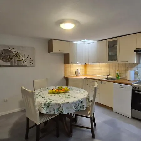 Magdalena Apartment Cres